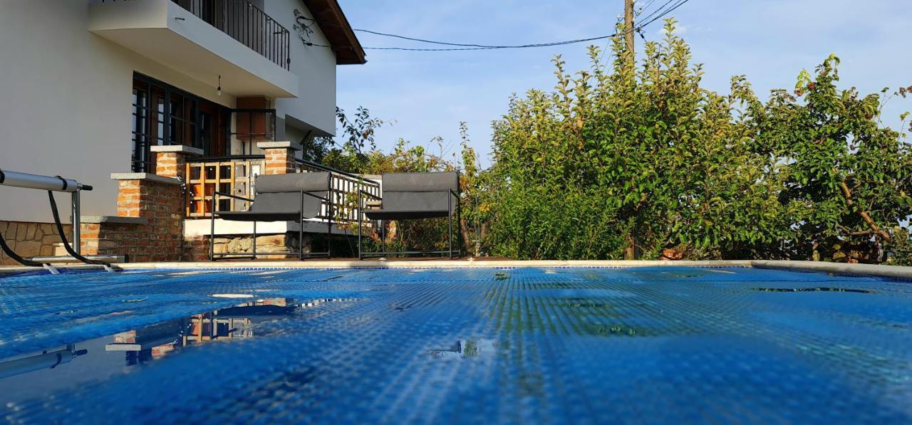 Къща За Гости Каза Роза - Swiss Style Chalet Casa Rosa Guest House Kjustendil Exteriér fotografie